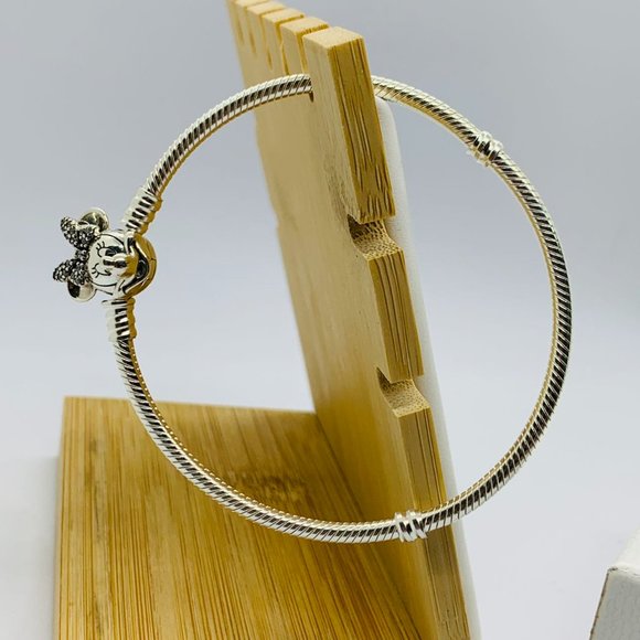 Pandora Disney Pandora Moments Pavé Minnie Mouse Clasp Snake Chain Bracelet 7.9 - Picture 2 of 9